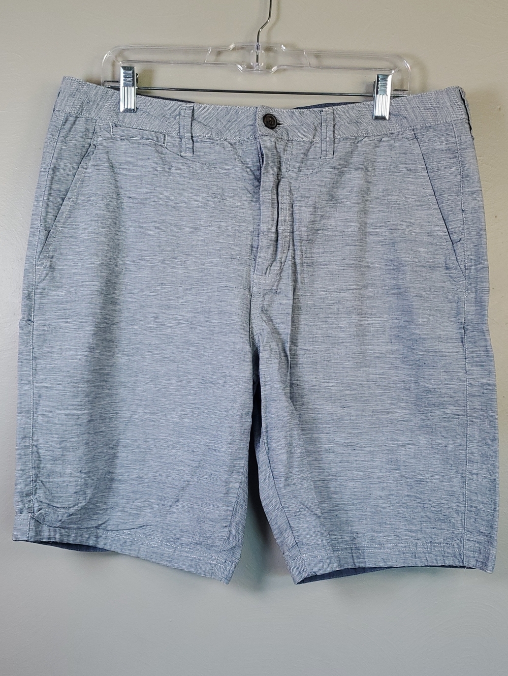 Flag & Anthem Classic Light Blue Men’s Casual Shorts. Size 35